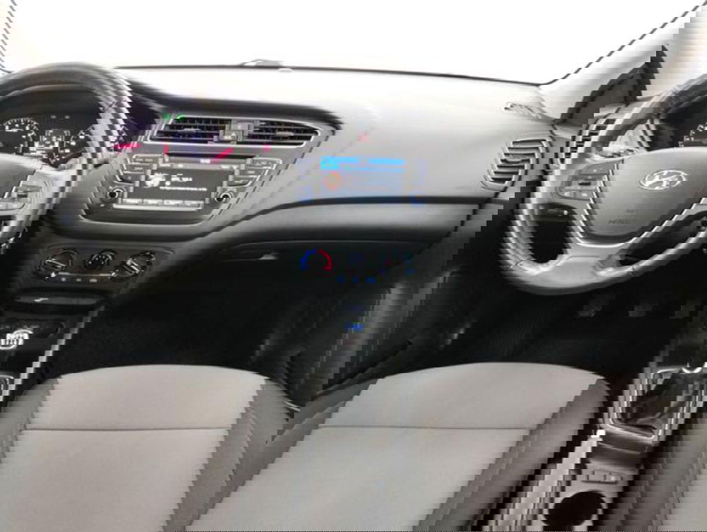 Hyundai i20 usata a Como (4)