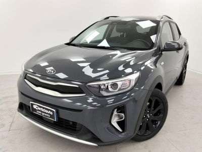 Kia Stonic 1.0 T-GDi 100 CV MHEV iMT Style del 2021 usata a Lurate Caccivio