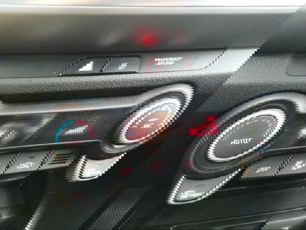 Kia Stonic usata a Como (15)