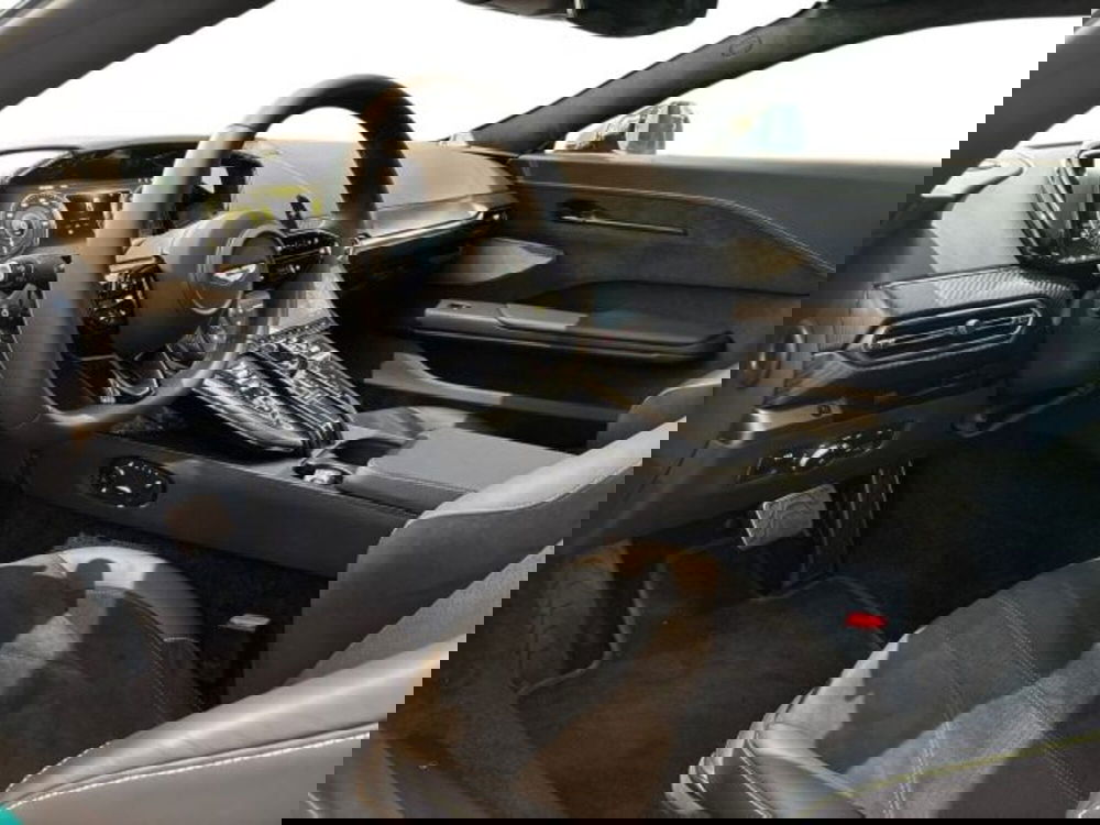 Aston Martin Vantage Coupé nuova a Bologna (11)