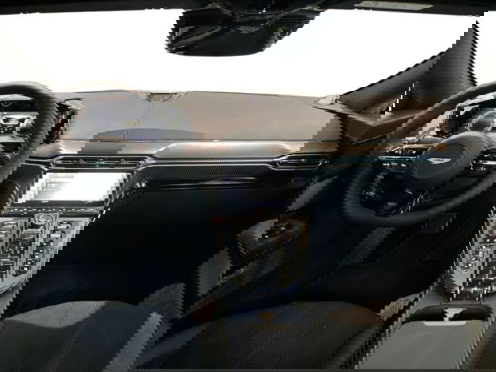 Aston Martin Vantage Coupé nuova a Bologna (13)