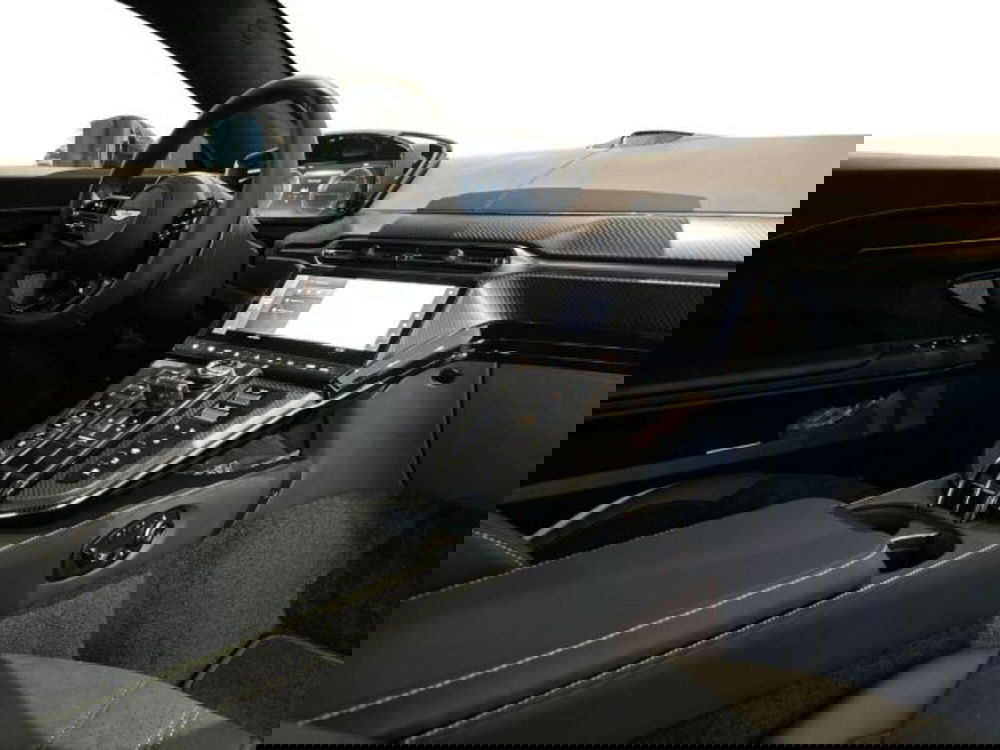 Aston Martin Vantage Coupé nuova a Bologna (15)