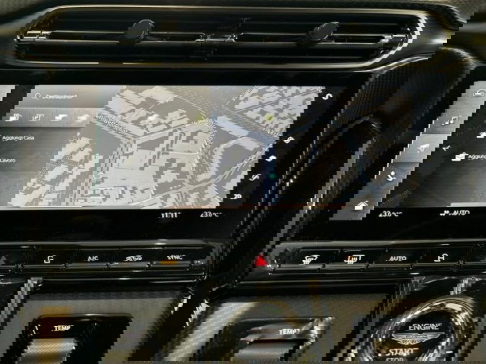 Aston Martin Vantage Coupé nuova a Bologna (20)