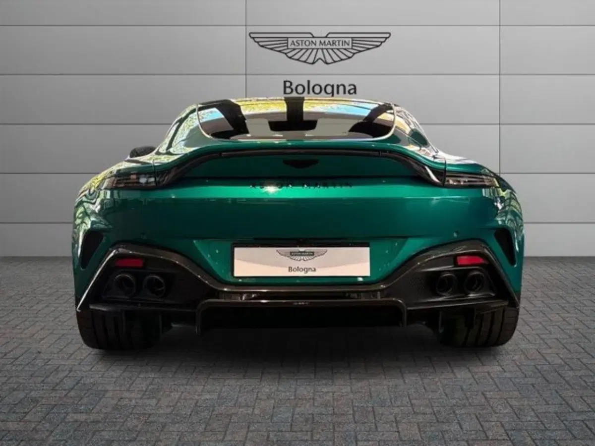 Aston Martin Vantage Coupé usata a Bologna (6)