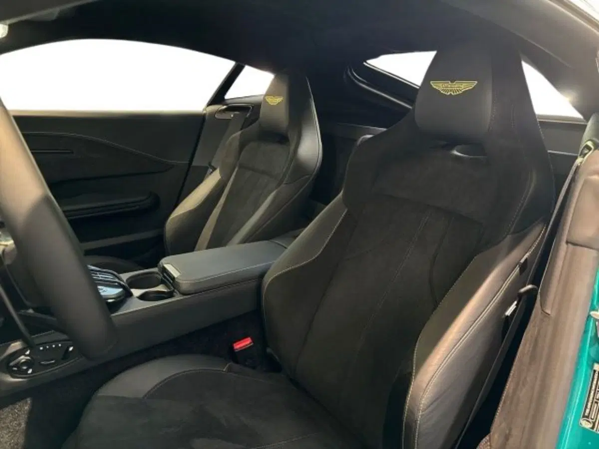 Aston Martin Vantage Coupé usata a Bologna (9)