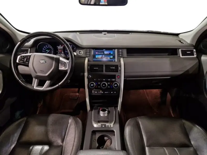 Land Rover Discovery Sport usata a Livorno (8)