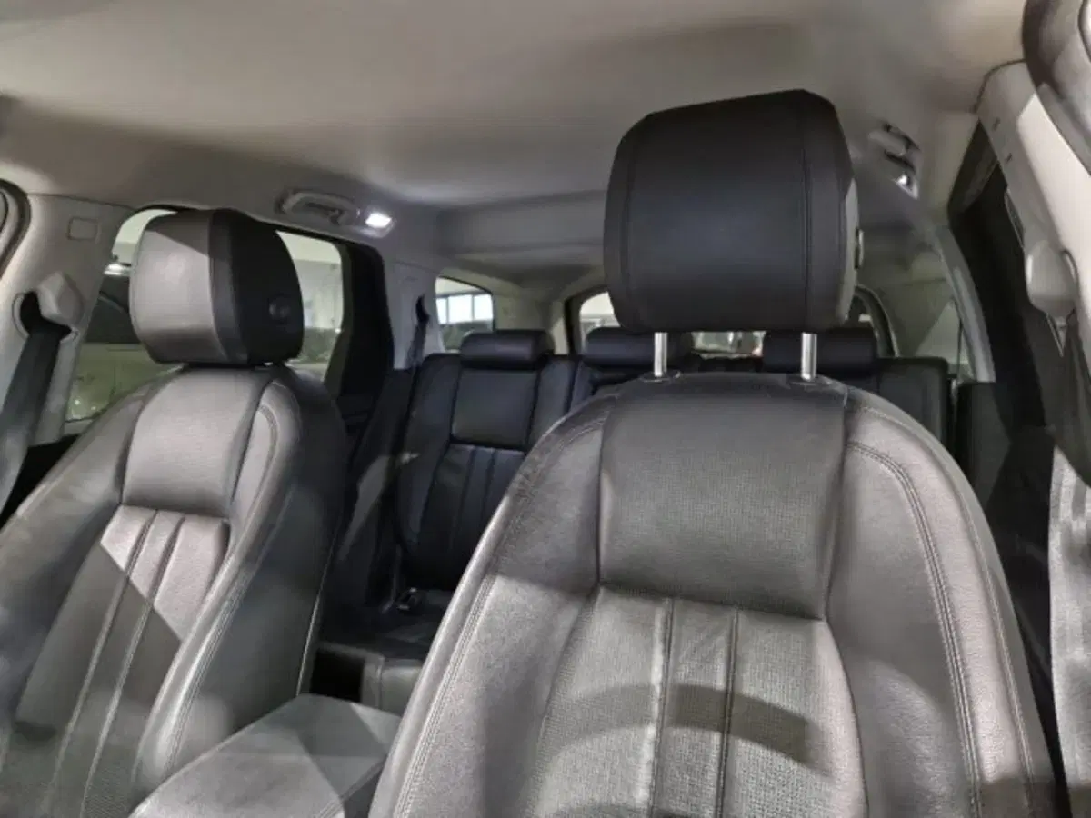 Land Rover Discovery Sport usata a Livorno (10)