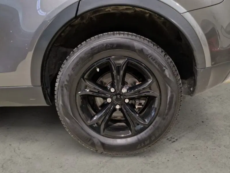 Land Rover Discovery Sport usata a Livorno (6)