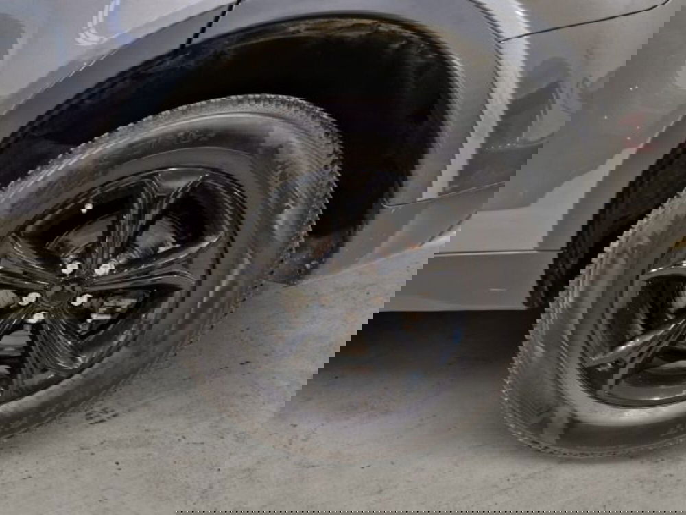 Land Rover Discovery Sport usata a Livorno (8)