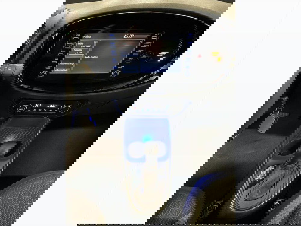 Toyota Aygo X usata a Monza e Brianza (13)