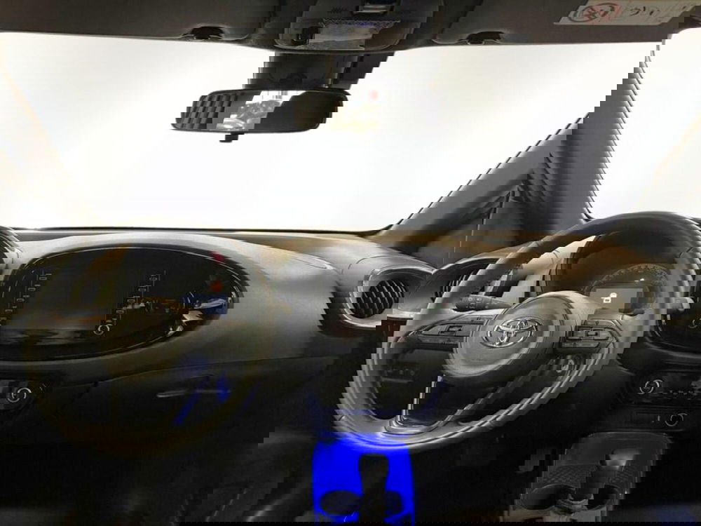 Toyota Aygo X usata a Monza e Brianza (9)