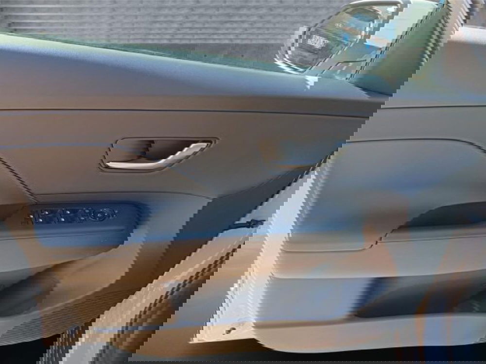 Hyundai Kona usata a Bari (9)