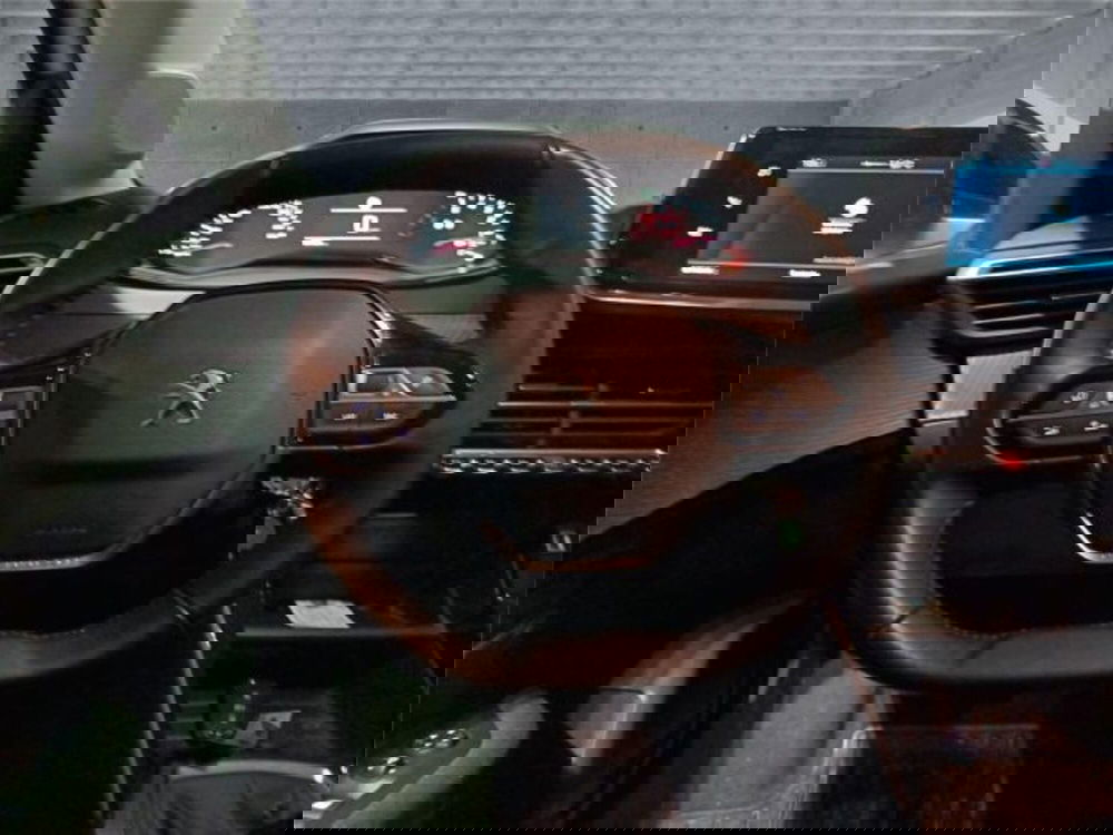 Peugeot 208 usata a Bari (14)