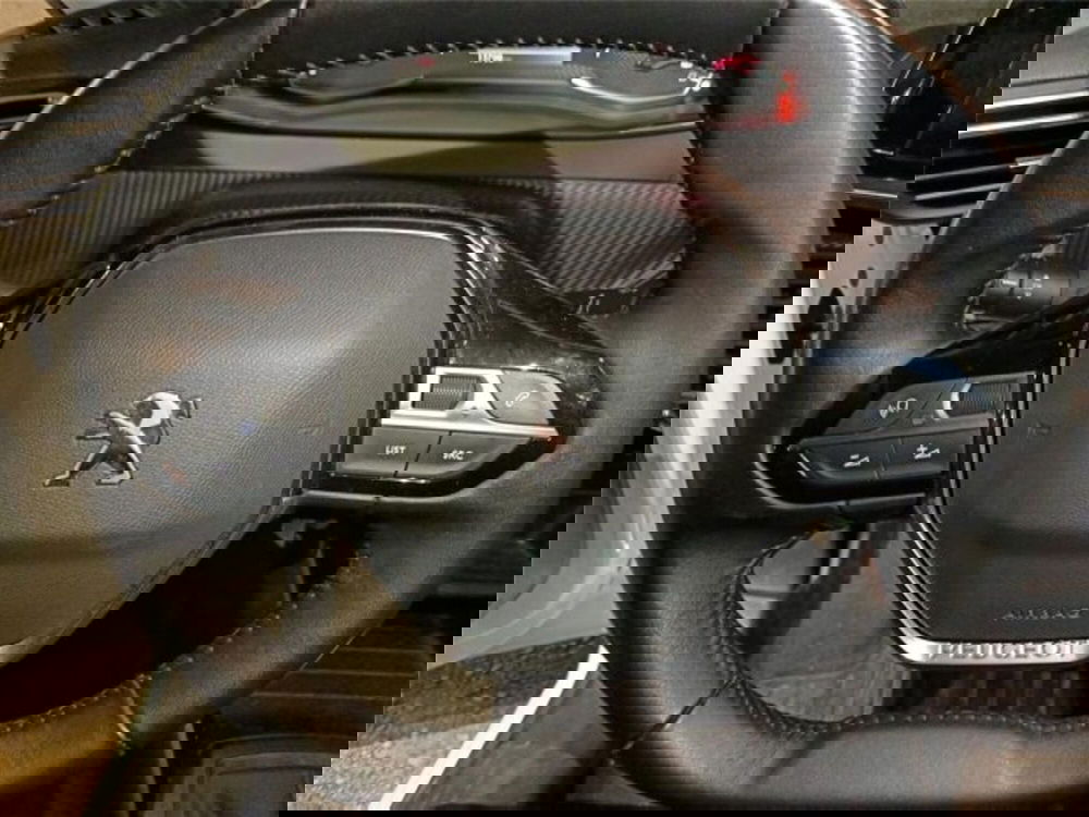 Peugeot 208 usata a Bari (15)