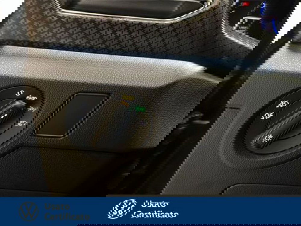 Volkswagen T-Cross usata a Vicenza (13)