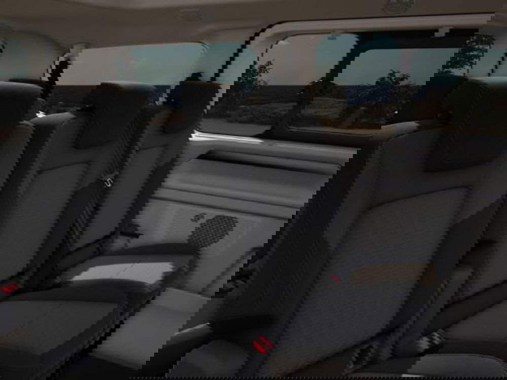 Volkswagen Veicoli Commerciali Caravelle nuova a Vicenza (11)