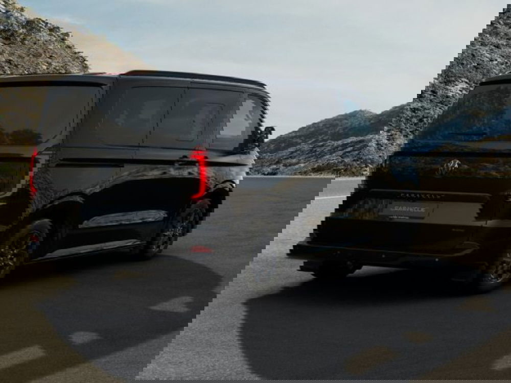 Volkswagen Veicoli Commerciali Caravelle nuova a Vicenza (5)