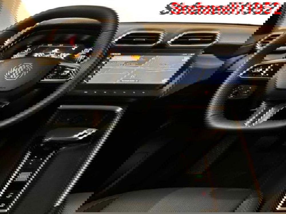 Mg ZS EV nuova a Bologna (14)