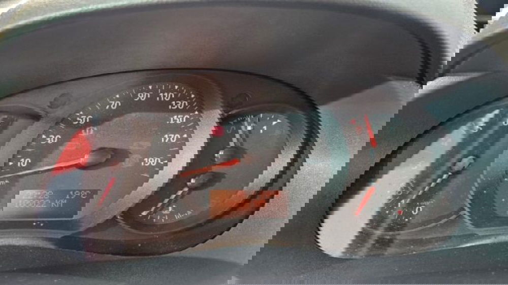 Nissan NV250 usata a Lucca (13)