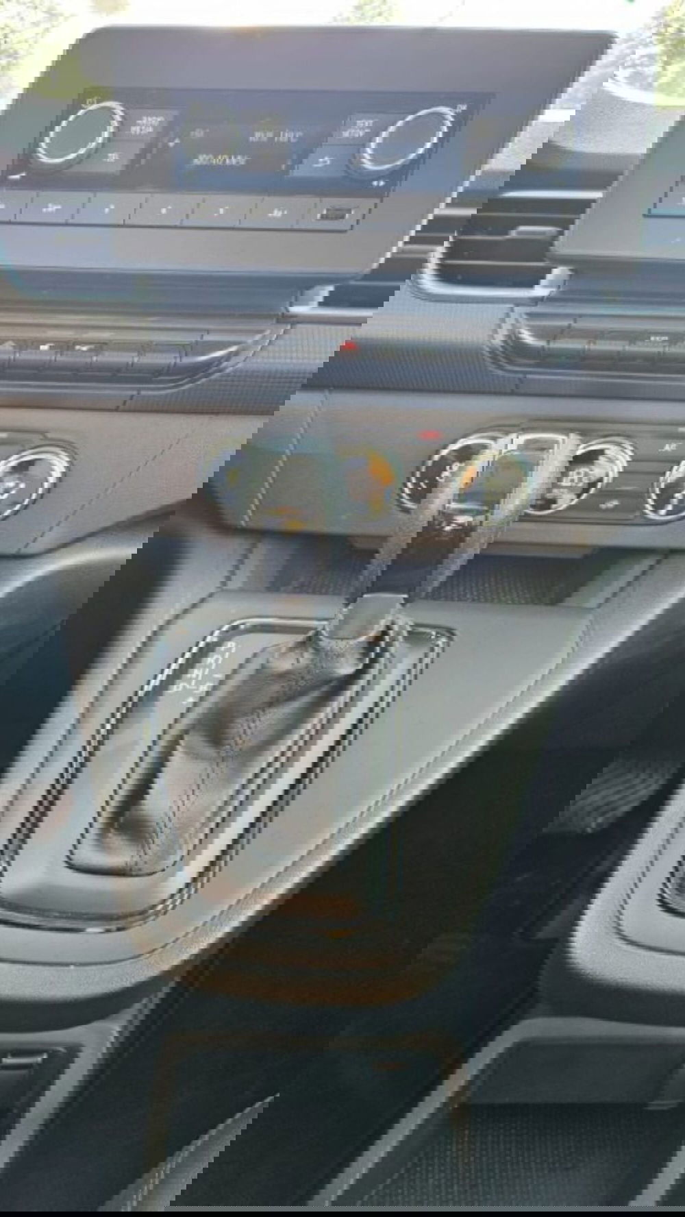 Nissan Townstar usata a Lucca (12)