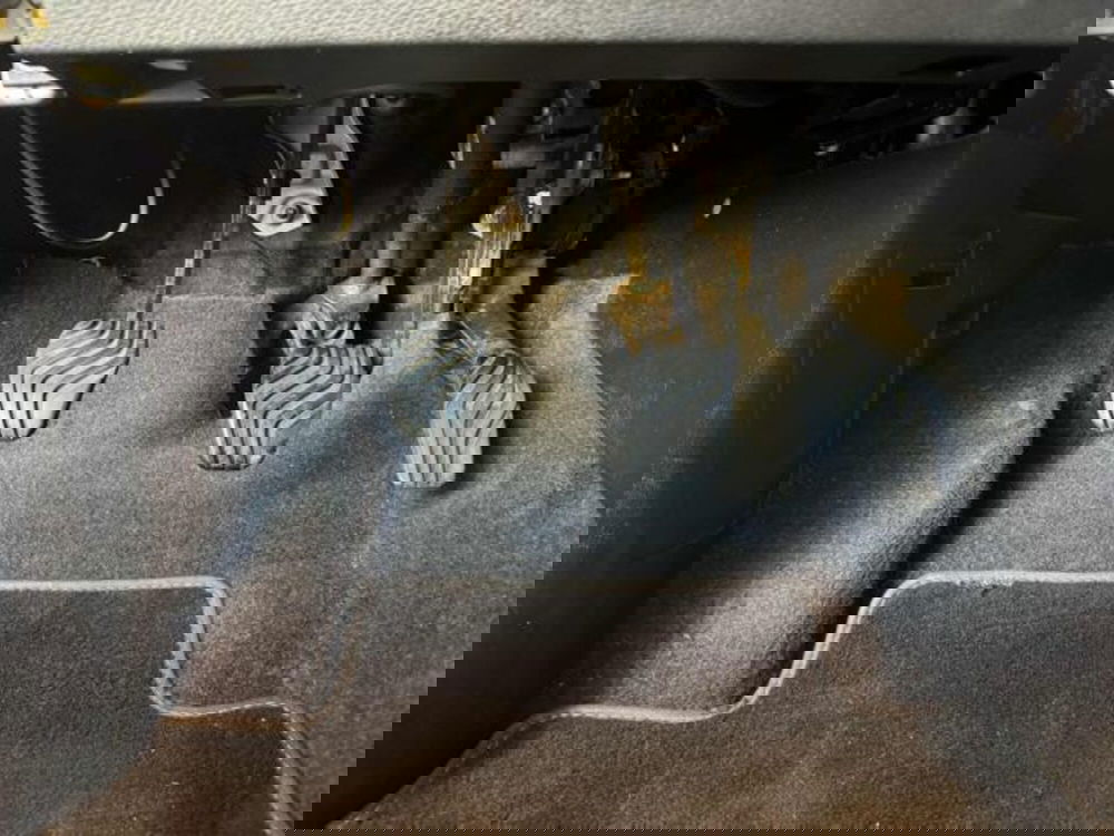 Nissan Micra usata a Sassari (19)