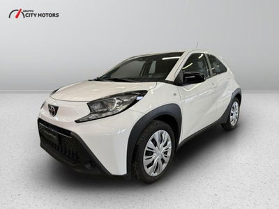 Toyota Aygo X 1.0 Active 72cv del 2025 usata a Monza