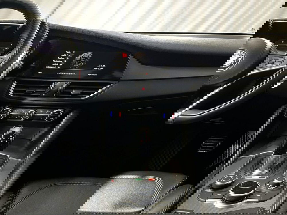 Alfa Romeo Giulia usata a Sondrio (14)