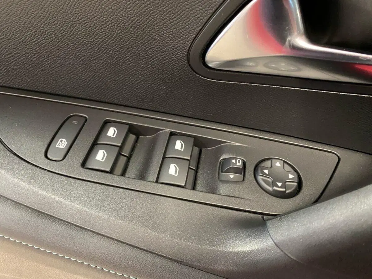 Peugeot 2008 usata a Torino (13)