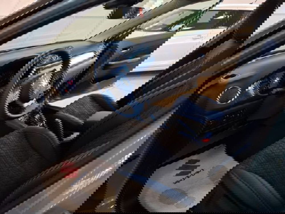 Suzuki Vitara nuova a Reggio Emilia (9)