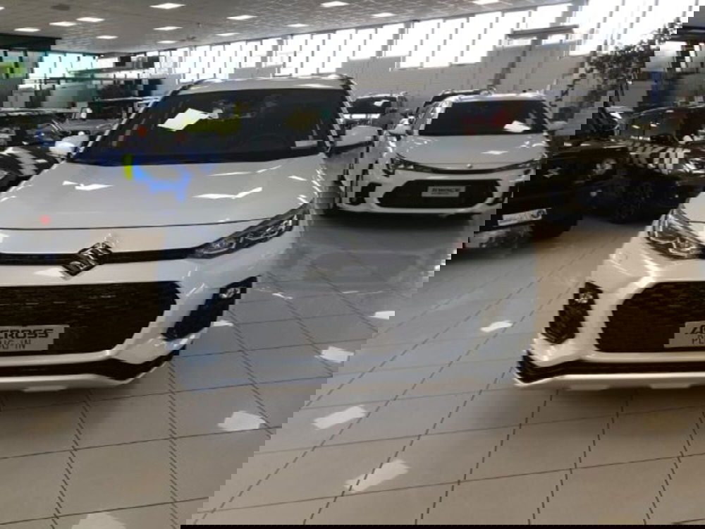 Suzuki Across nuova a Reggio Emilia (10)