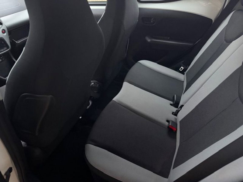 Toyota Aygo usata a Prato (8)