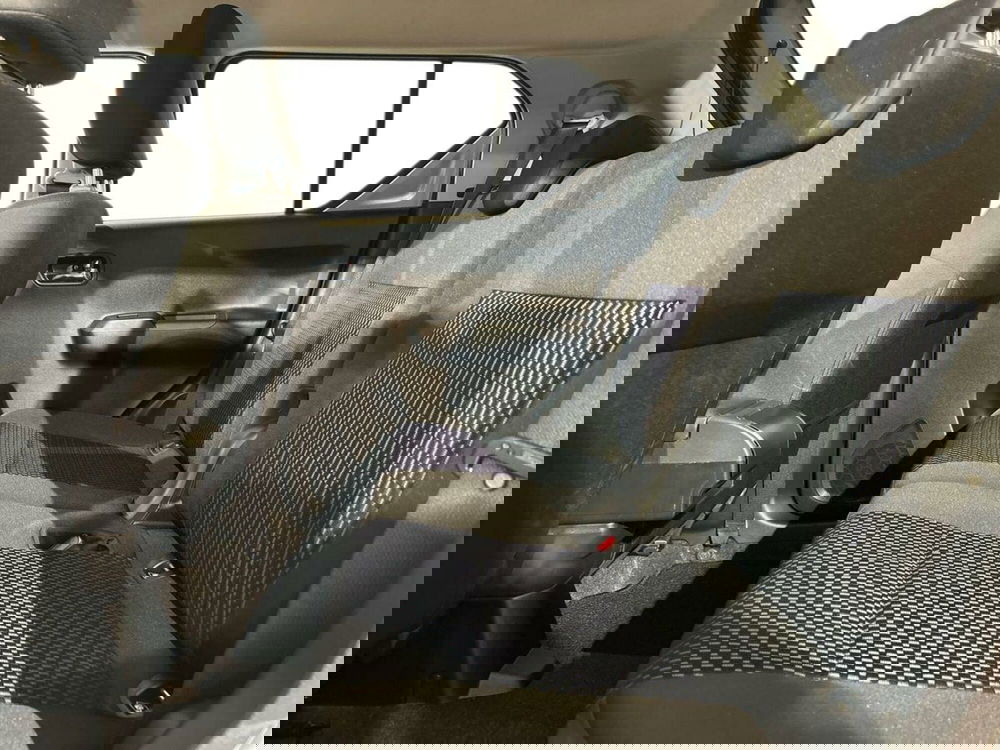 Suzuki Ignis usata a Lecco (11)