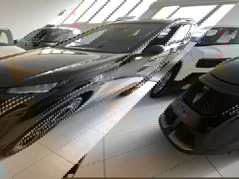 Peugeot 5008 nuova a Milano