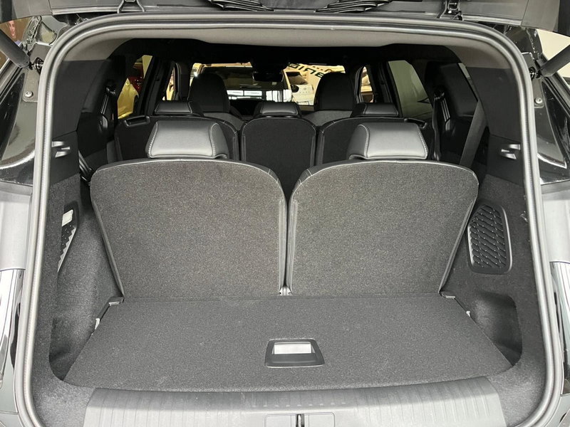 Peugeot 5008 nuova a Milano (11)