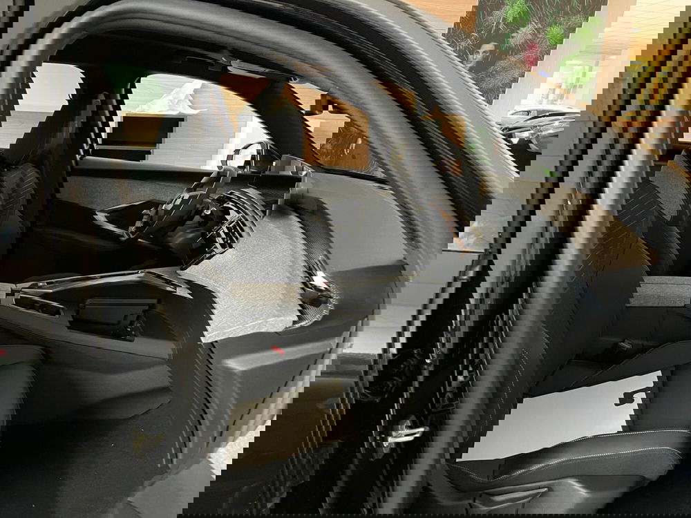 Peugeot 5008 nuova a Milano (12)