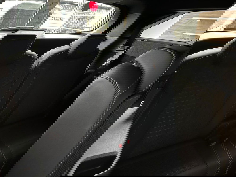 Peugeot 5008 nuova a Milano (14)