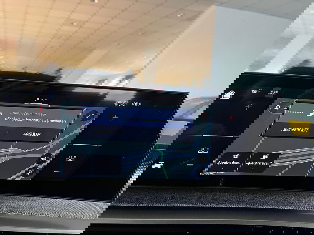 Peugeot 5008 nuova a Milano (17)