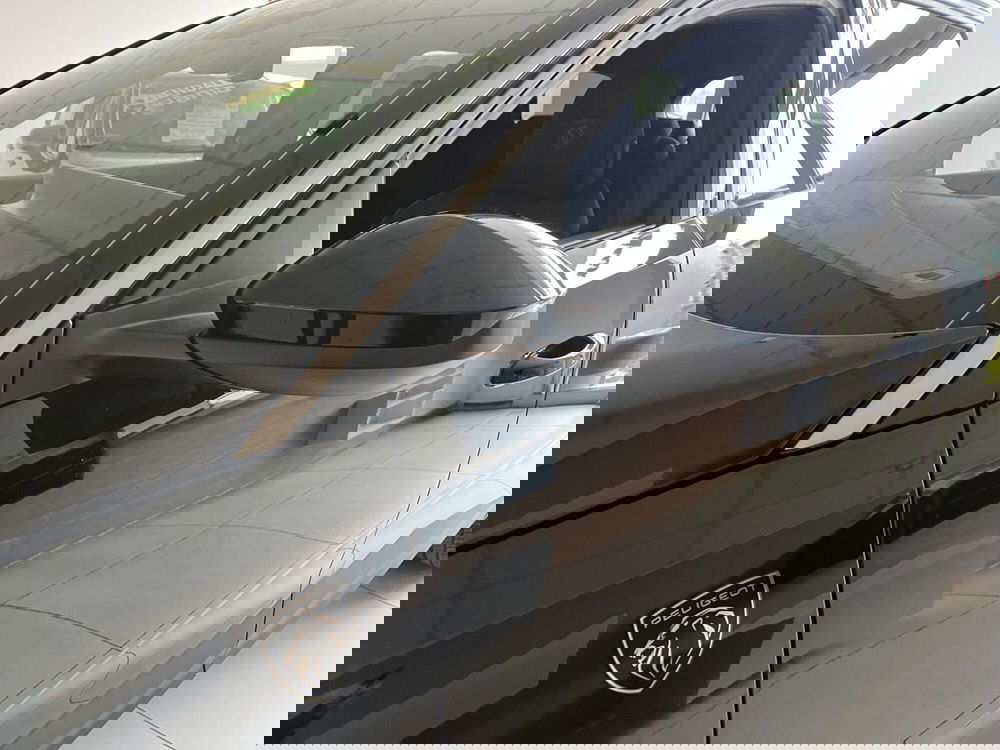 Peugeot 5008 nuova a Milano (4)