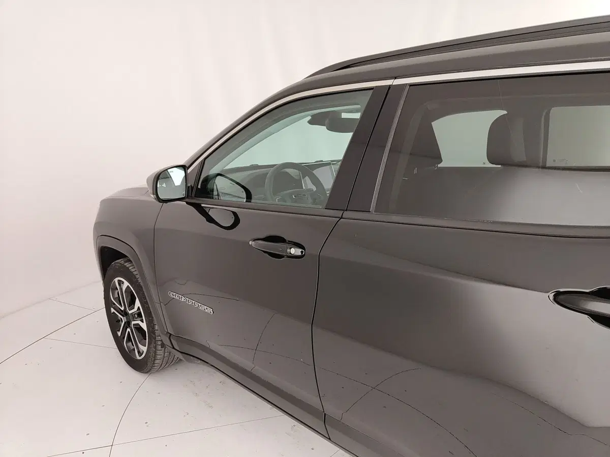 Jeep Compass usata a Caserta (12)