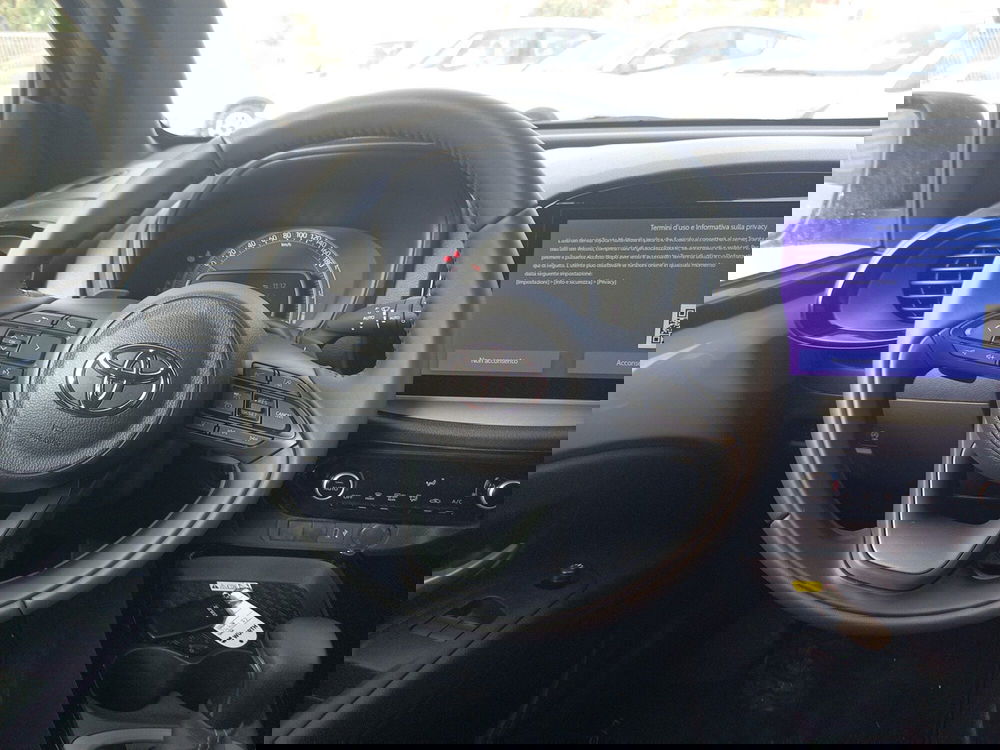 Toyota Aygo X nuova a Agrigento (11)