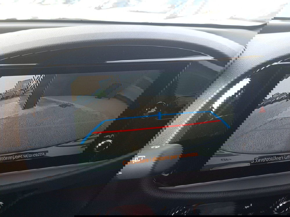 Toyota Aygo X nuova a Agrigento (14)