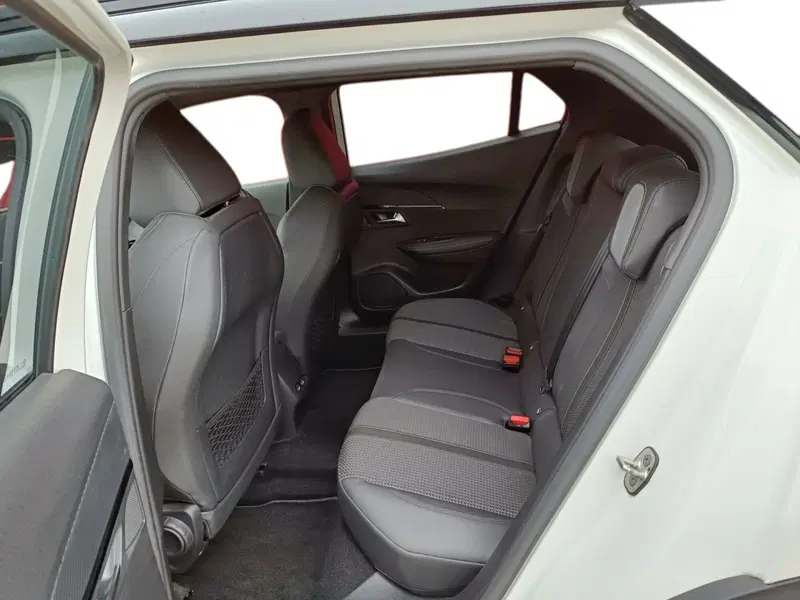Peugeot 2008 usata a Prato (10)