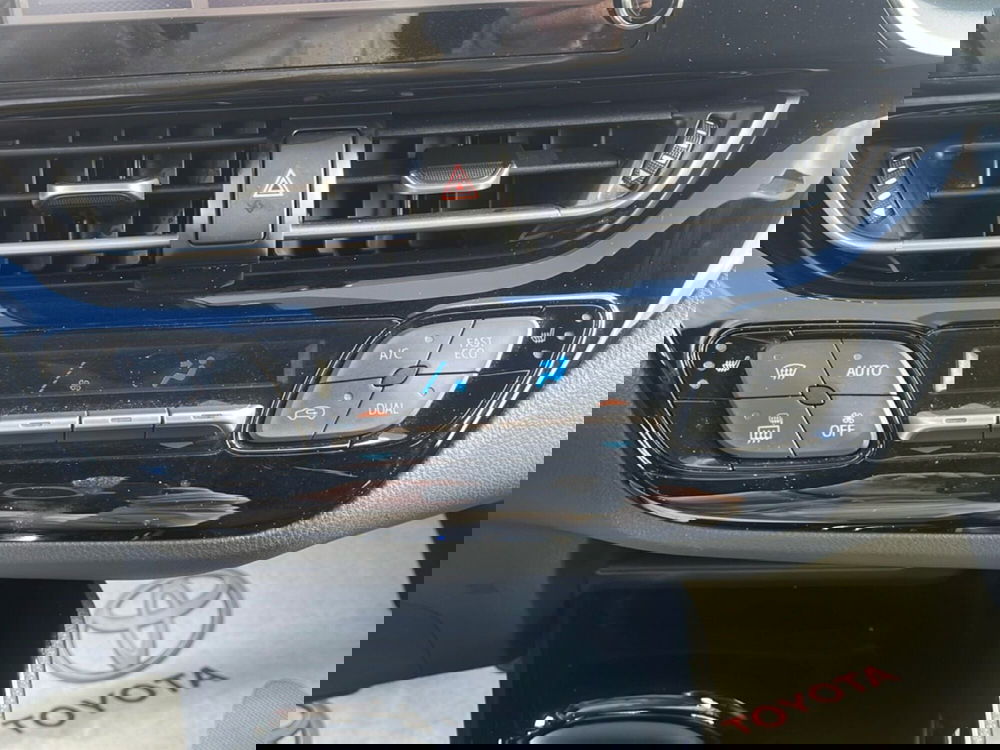 Toyota Toyota C-HR usata a Ragusa (15)