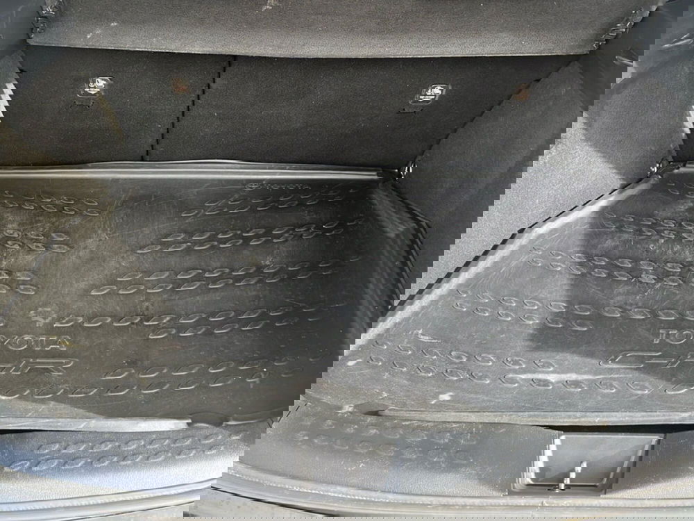 Toyota Toyota C-HR usata a Ragusa (7)