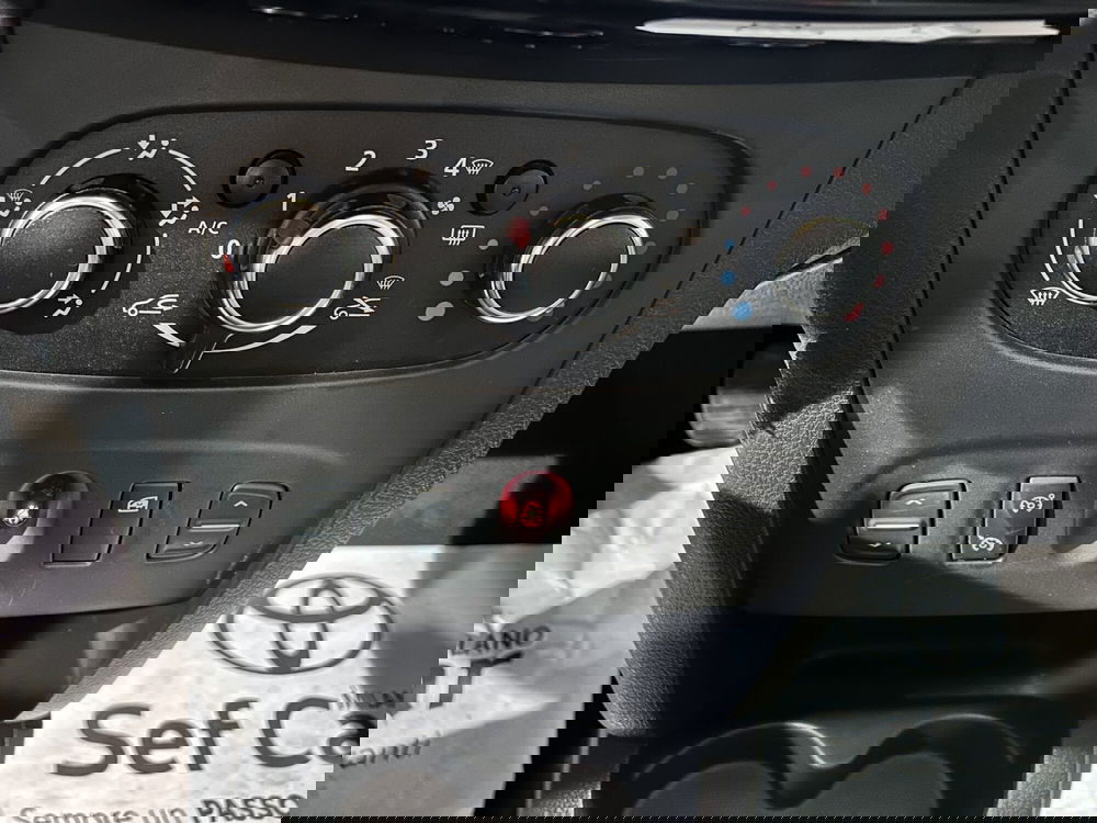 Dacia Sandero usata a Milano (18)