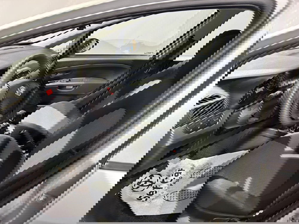 Fiat Grande Punto usata a Milano (11)