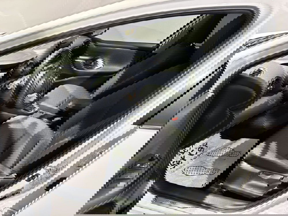 Toyota Yaris usata a Milano (12)