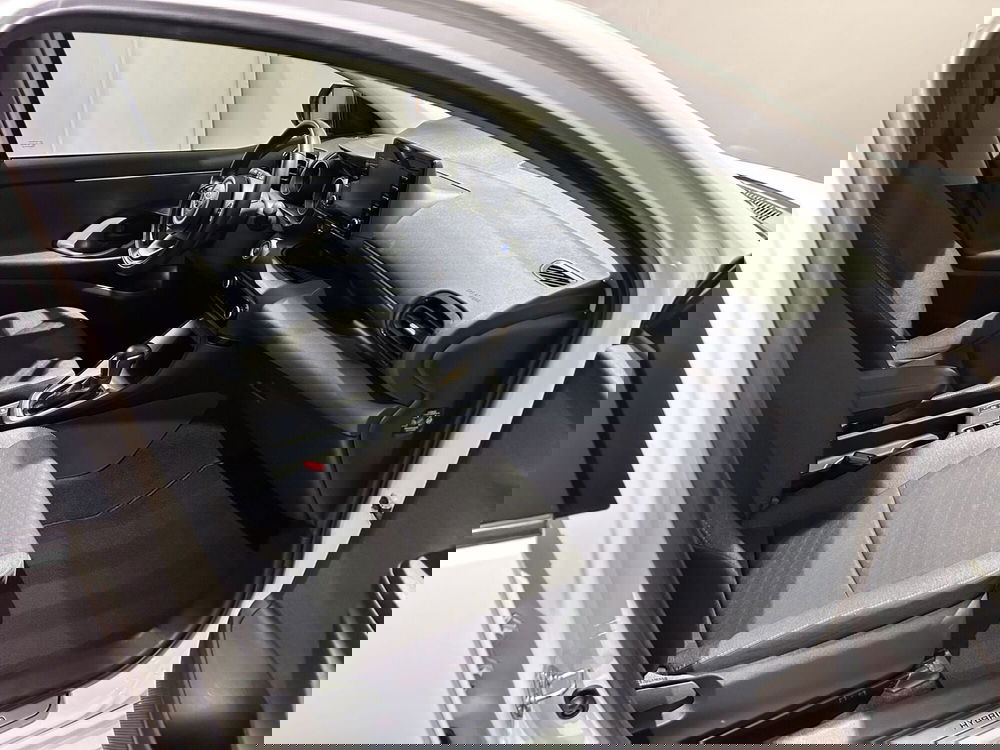 Toyota Yaris usata a Milano (7)