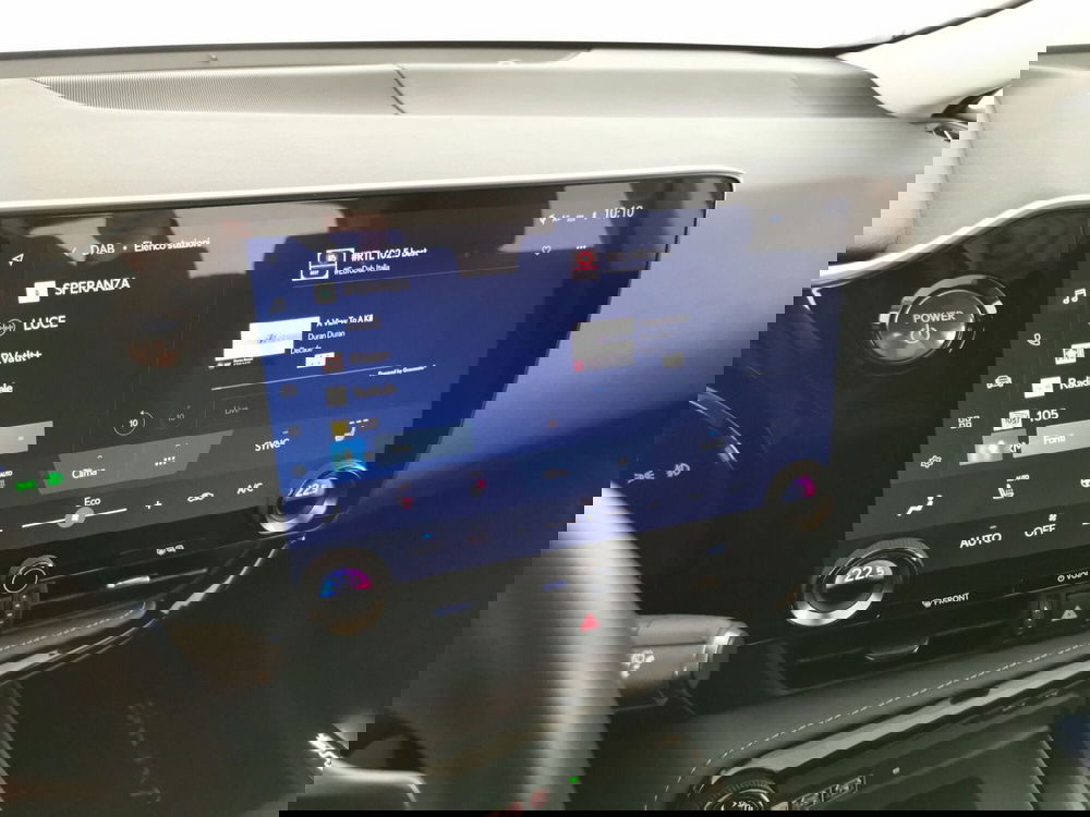 Lexus NX usata a Chieti (13)