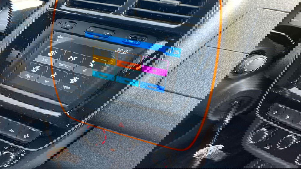 Dacia Spring usata a Viterbo (11)